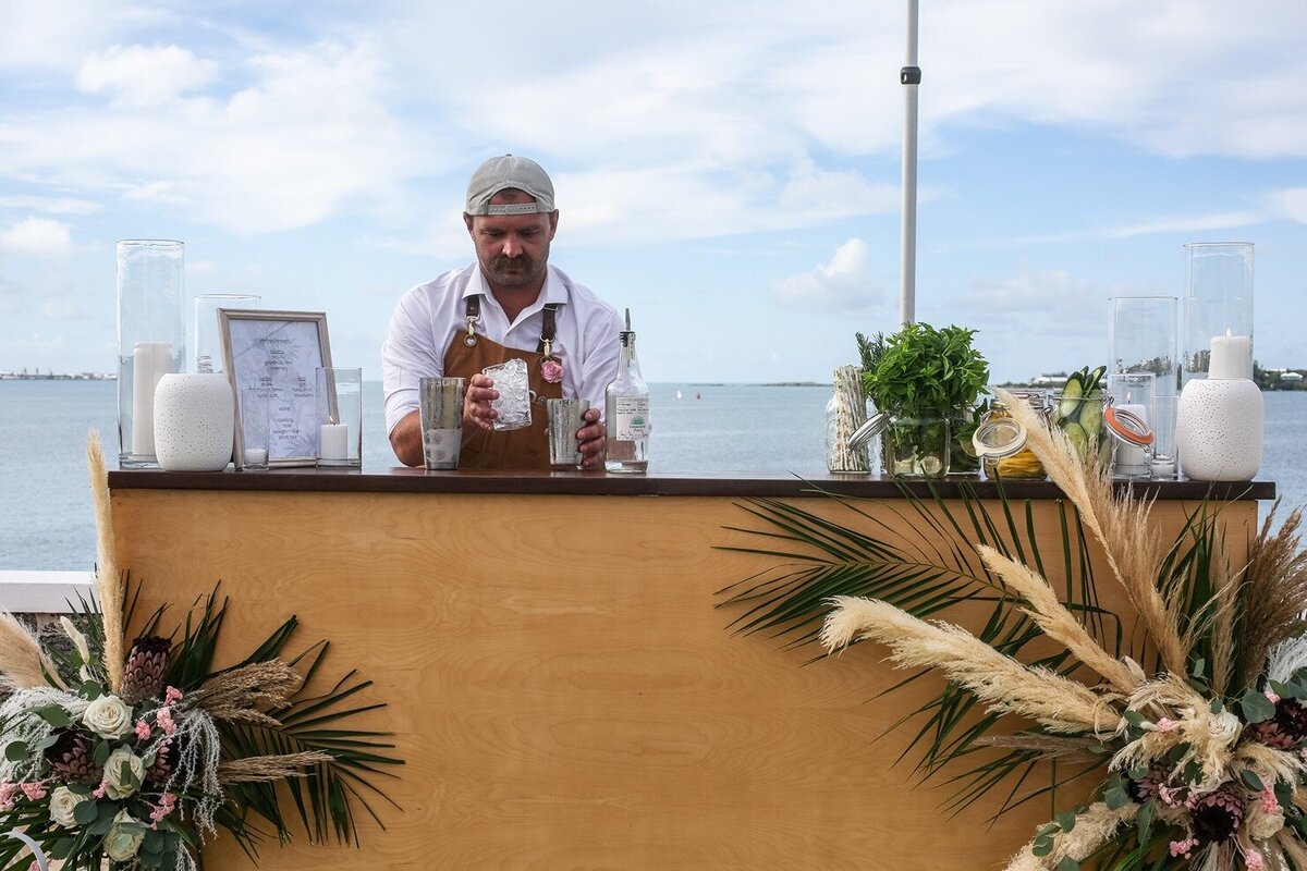 Revolve-Lunch-Bermuda-Dasfete-59