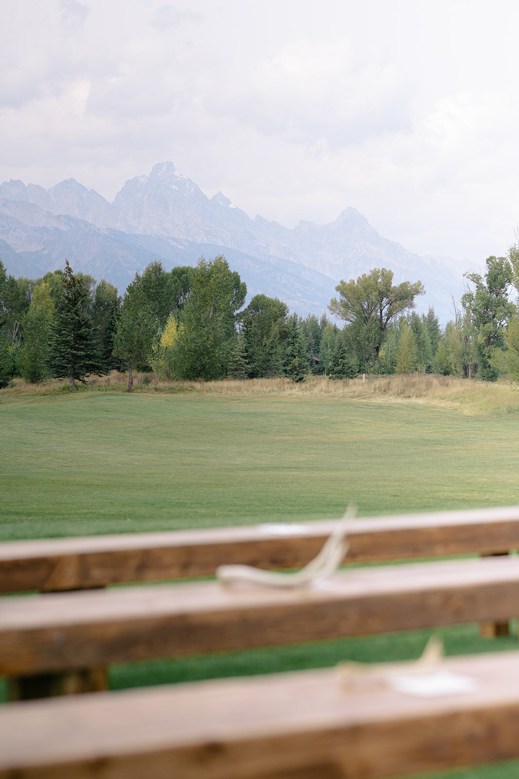 Jackson-Hole-Golf-And-Tennis-Wedding-Fall- JK-Foxtails-Photography-019