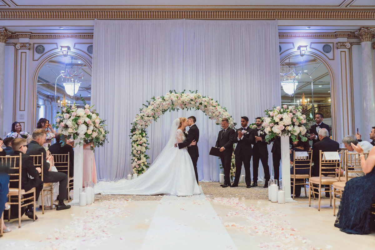 250613-Laura&Alex-Wedding-TheLegacyCastle-PomptonPlains-NJ-Previews-Web-196