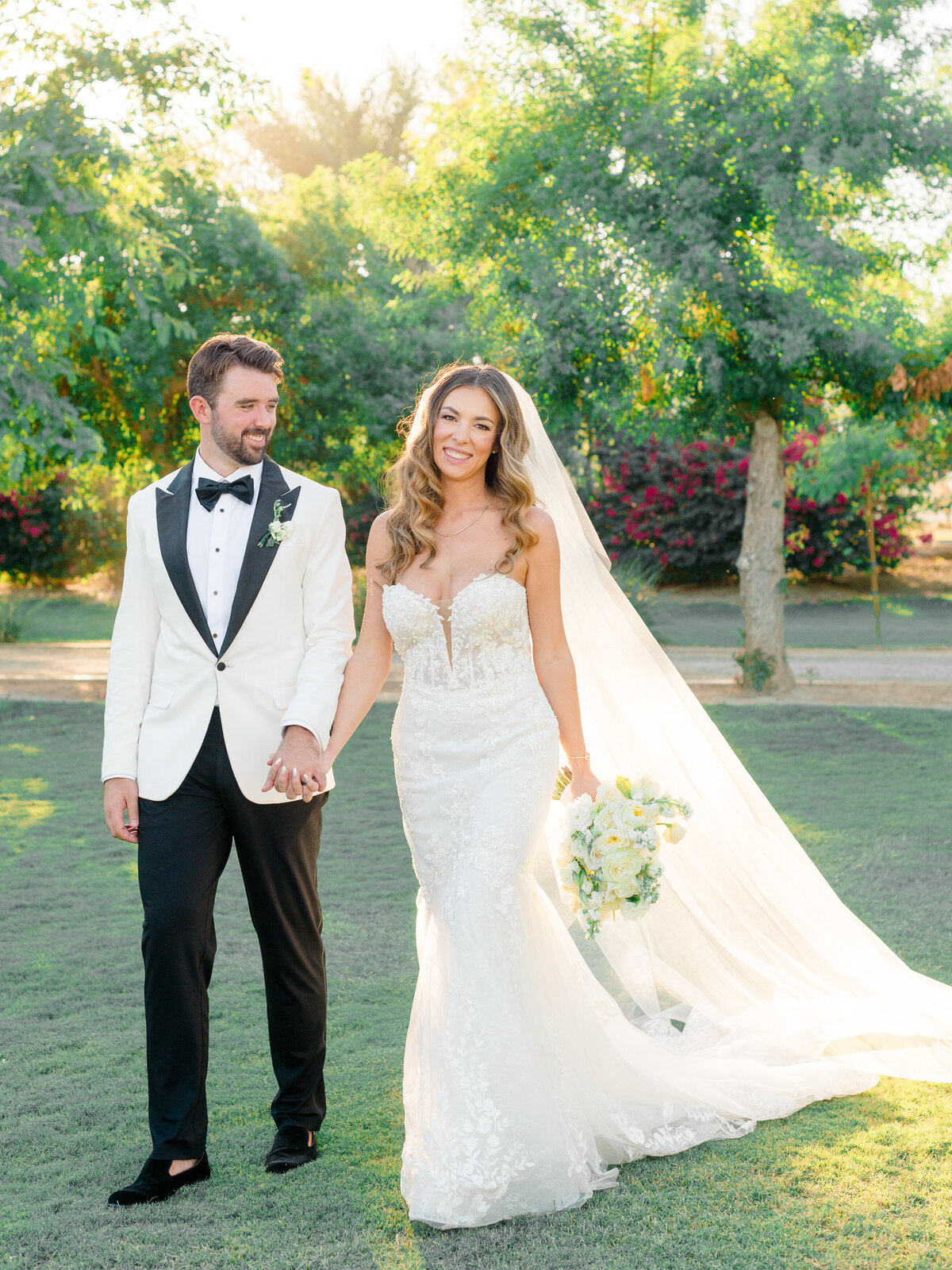 golden-hour-bride-groom-portrait-philadelphia-fine-art-wedding.jpg