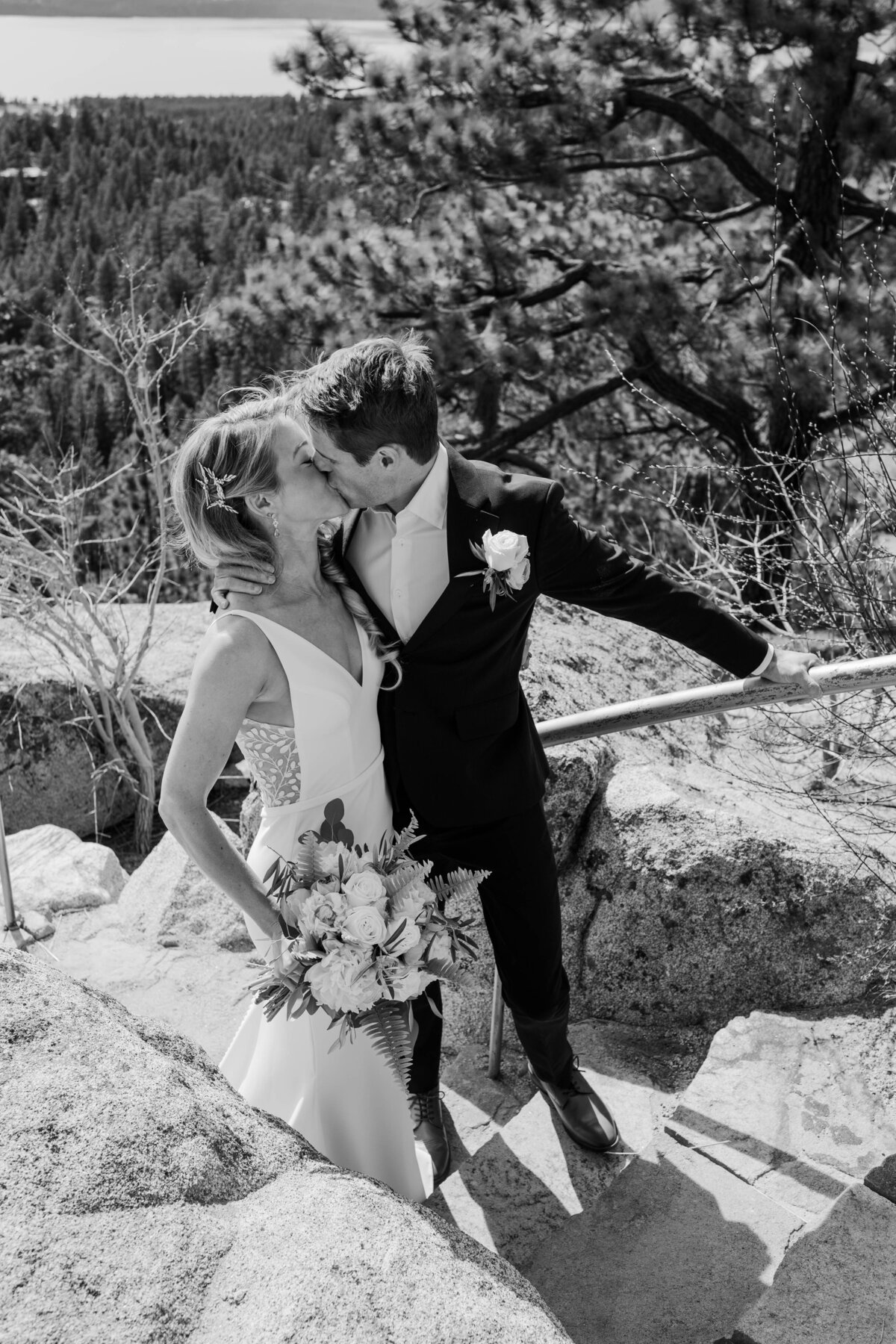 Tahoe-Blue-Estate-ceremony