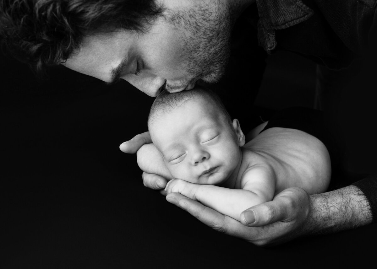 Lauren Vanier Photography | Hobart finest baby photographer | Newborn Photography hobart-4