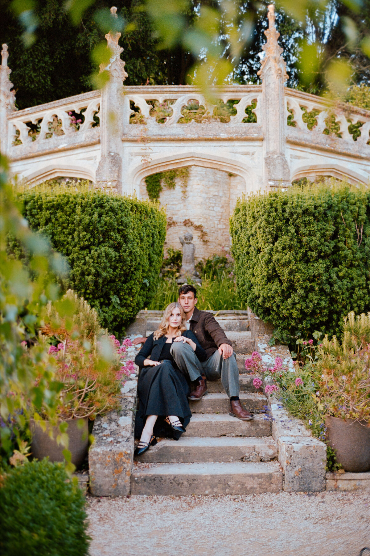 castle-combe-couple-portraits-analogue-6