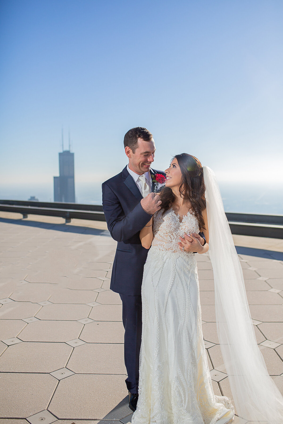 chicago-wedding-photography-downtown-bride-and-groom