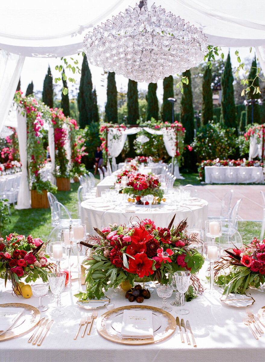 San-Ysidro-ranch-wedding-red-floral-inspiration-thedejaureguis-0093