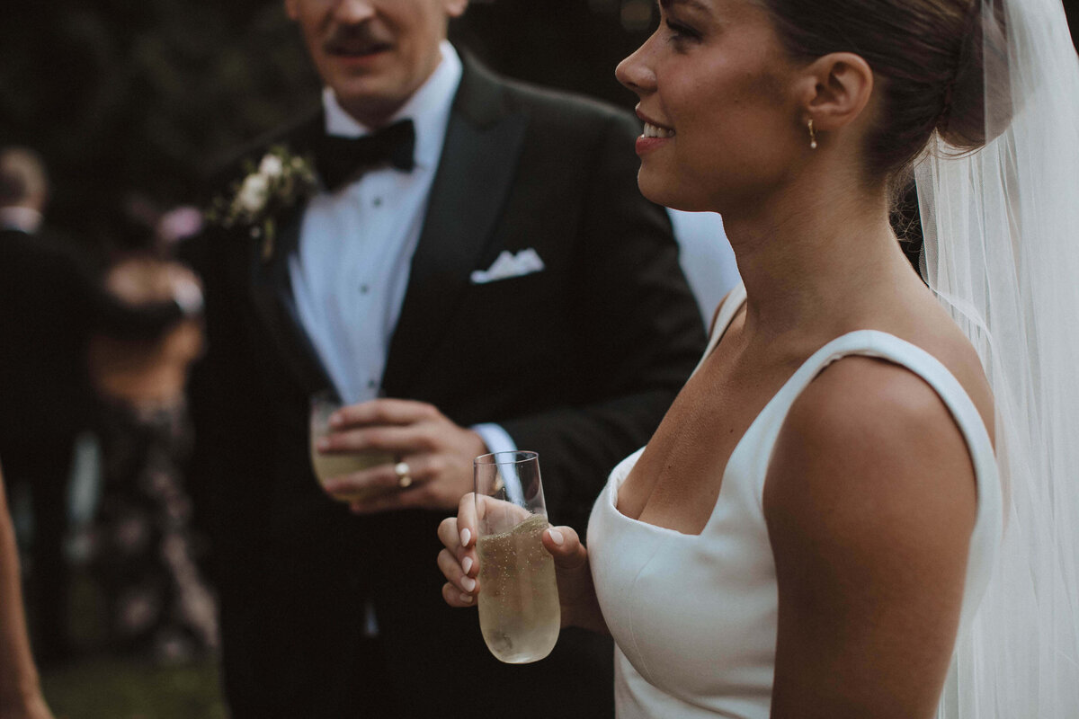 manitowoc-backyard-wedding-nikki-n-photography-641