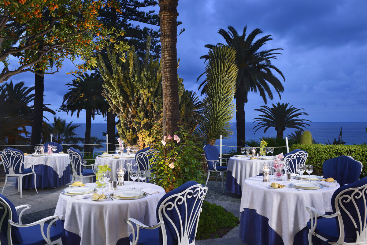 Waterstone - Royal Hotel Sanremo - Sanremo - Luxury Boutique Hotel - 72 Outside Dinner