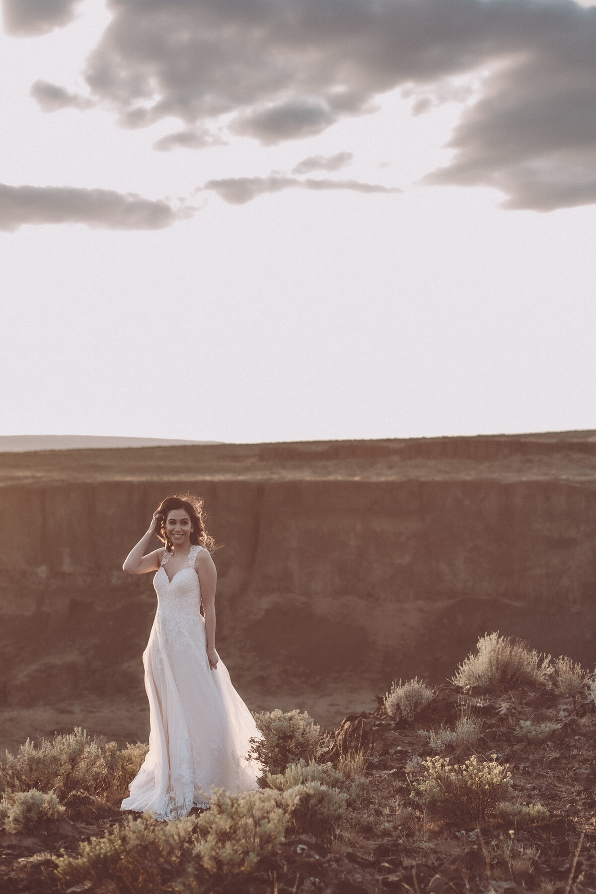 Elopement Adventures -  Vantage - PNW  - Elopement Photographer - Tiffanyrudephotographer-28