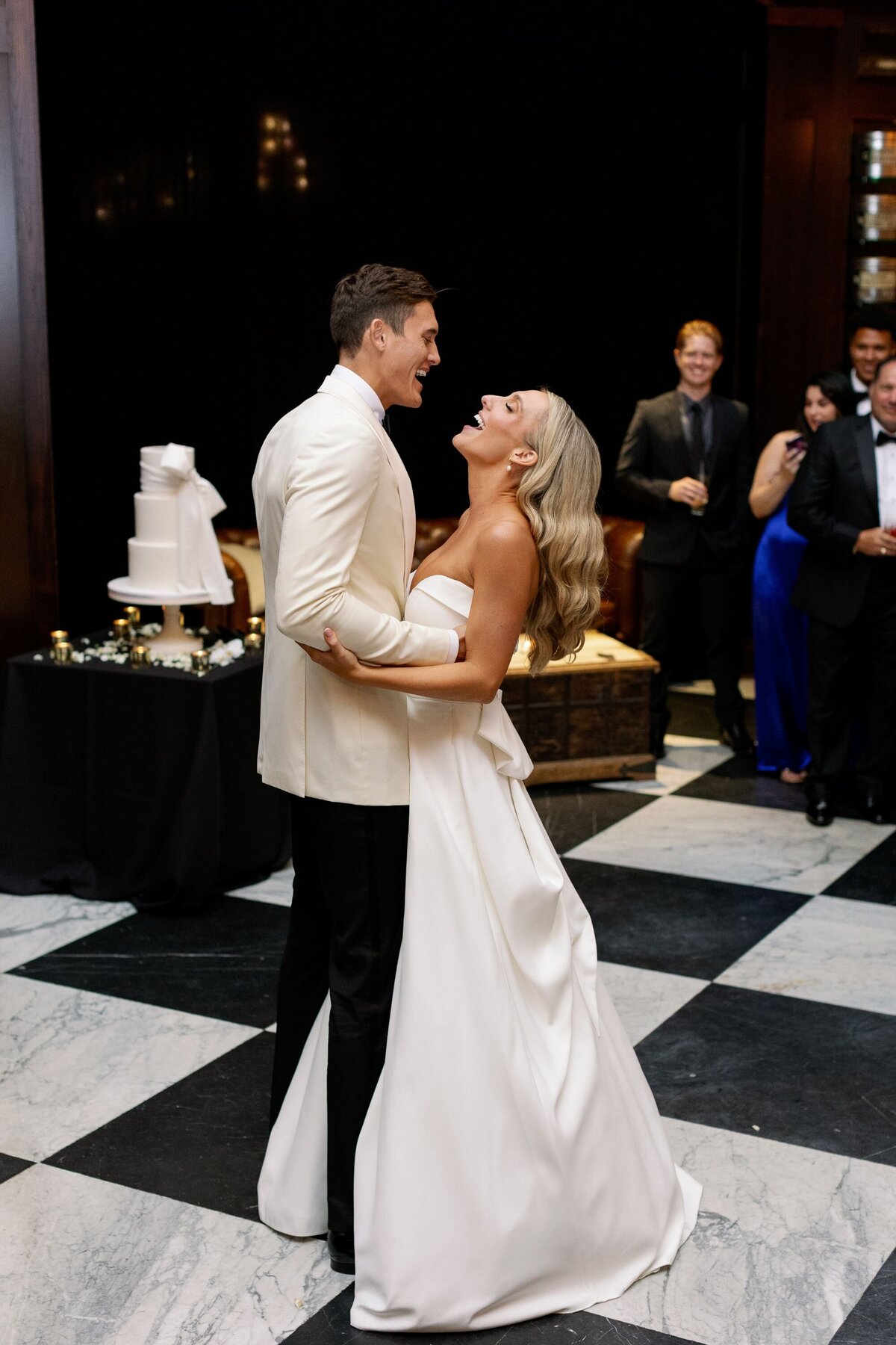 brittany-pannebaker-tampa-florida-destination-wedding-photographer-wedding-chandler-and-cole-tampa-harborside-chapel-604