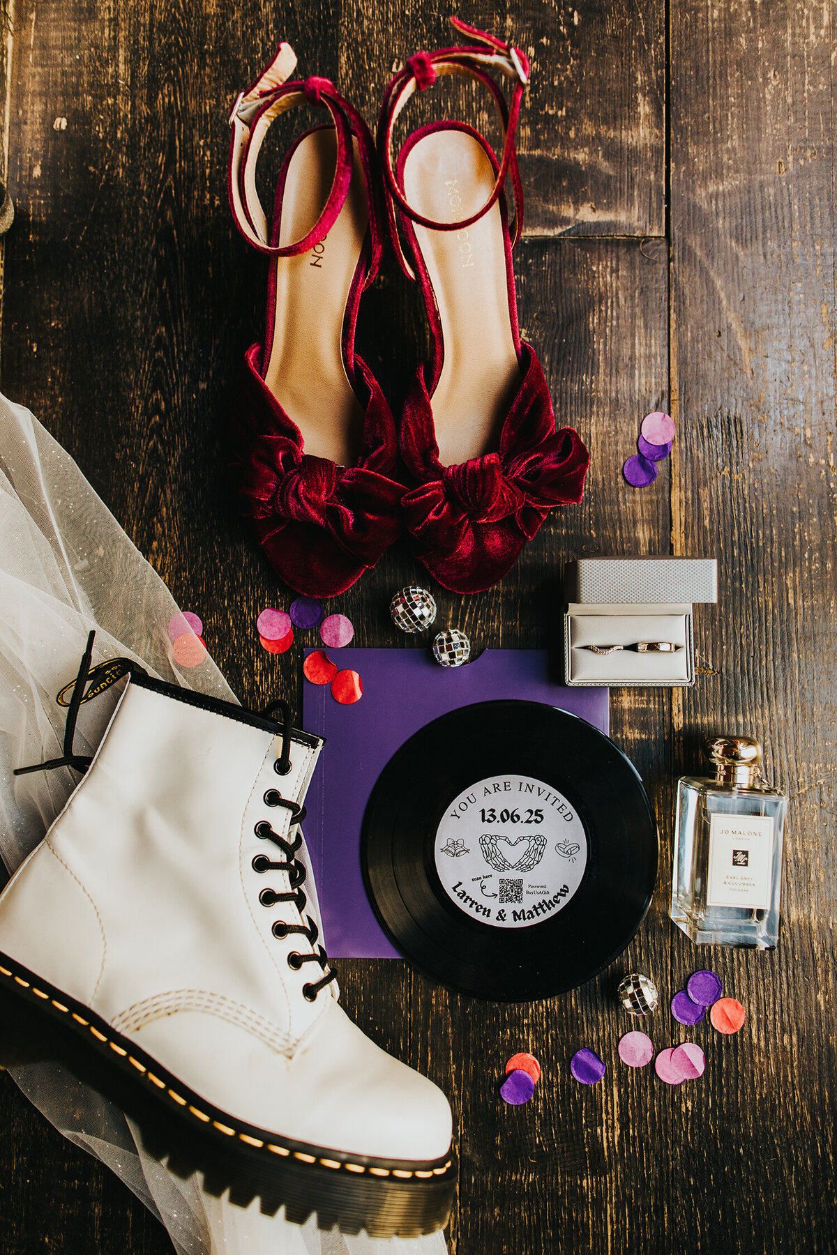 Alternative Wedding Photographers City Wedding Photography Nottingham Wedding Photographers Fun Weddings Alternative Couples5