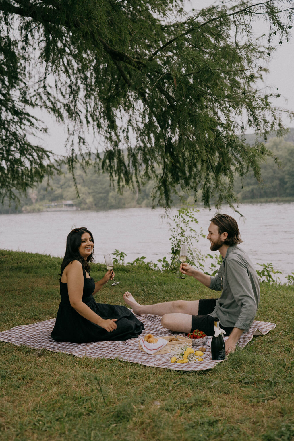 Ashika&Roger_HereafterFilms_AustinEngagementPhotographer-73