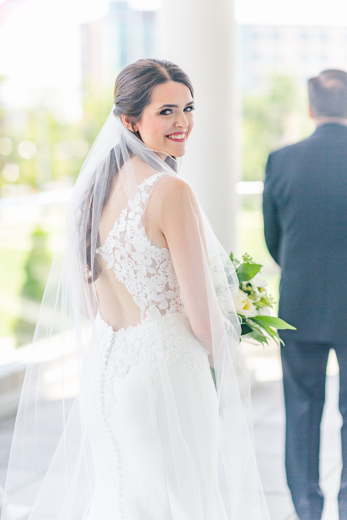 Huntsville Museum of Art Wedding - Lauren Elliott Photography - Janie & Brandon-277