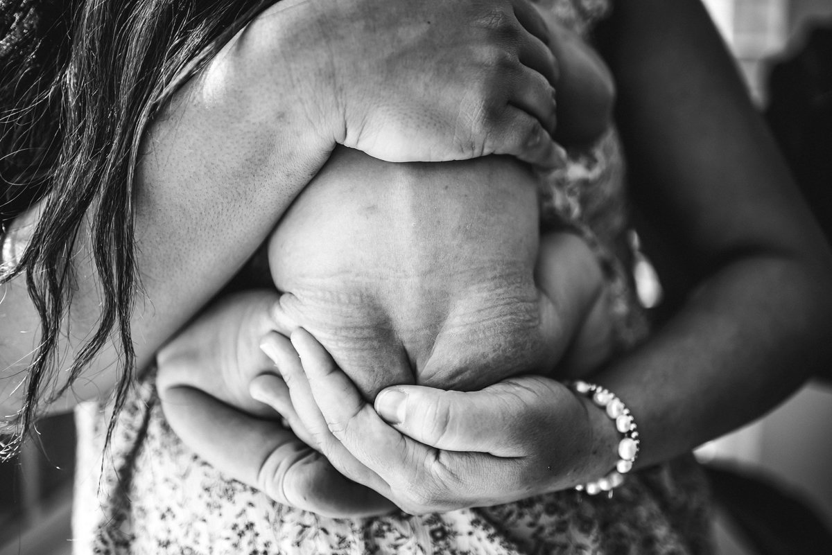 davidson-newborn-lifestyle-photographer