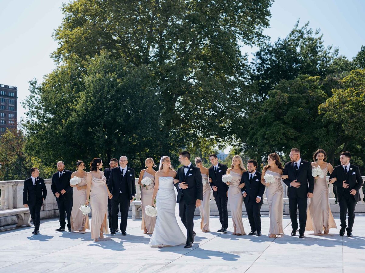 Wedding day portraits at the Cleveland Art Museum