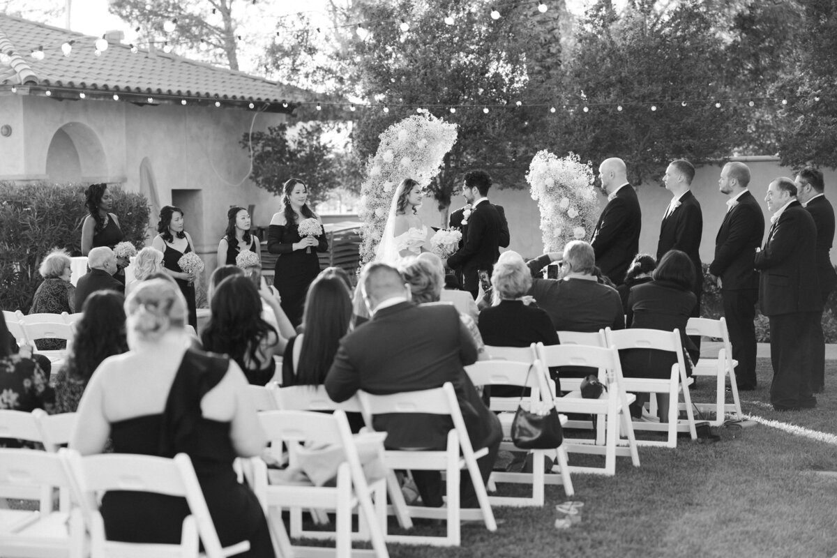 101_riskyexposure_marley-simon_las-vegas-elopement-photography