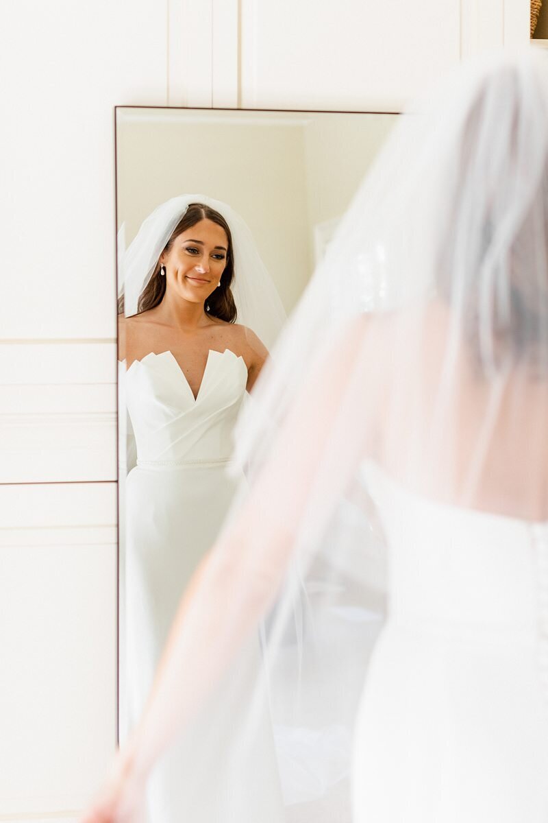 Classic Wedding at City Church of Evansville with Reception at ECC049