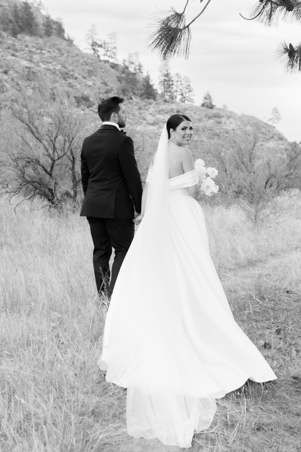 MeghanHemstra-Romantic-Hatley-Castle-Wedding-65