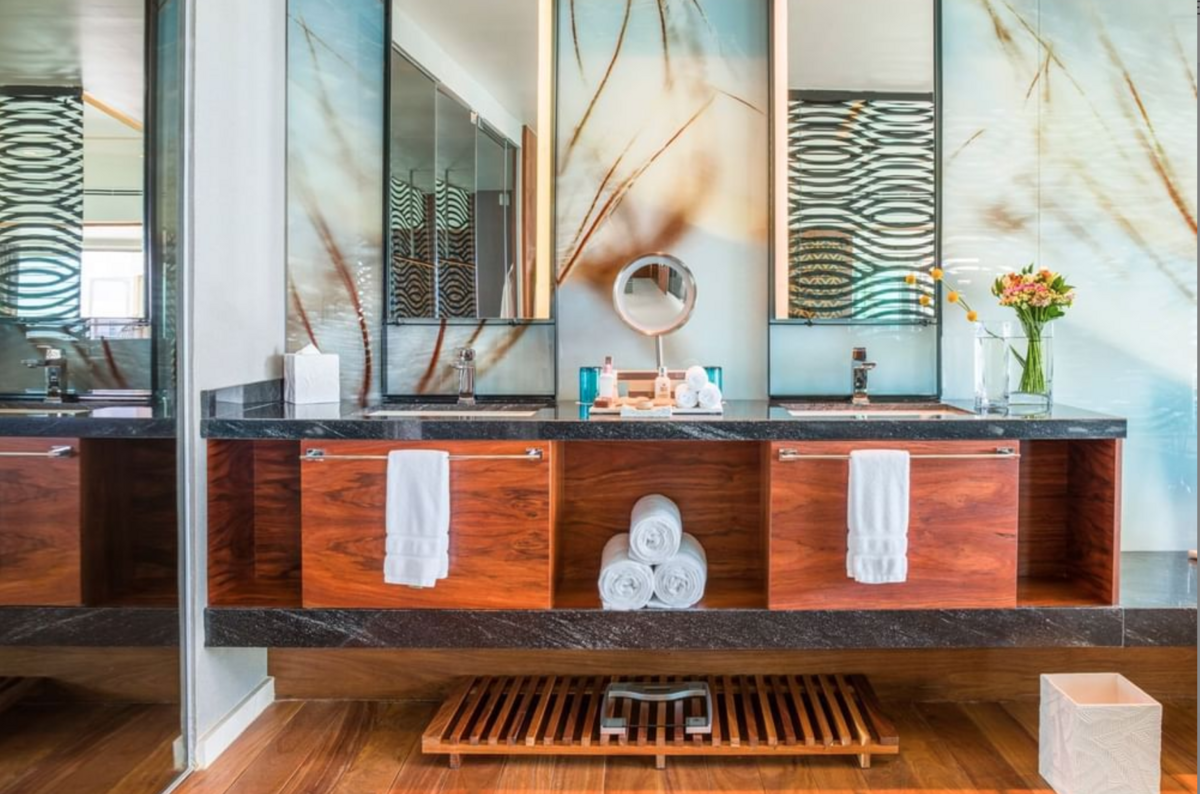 Premium Ocean View King