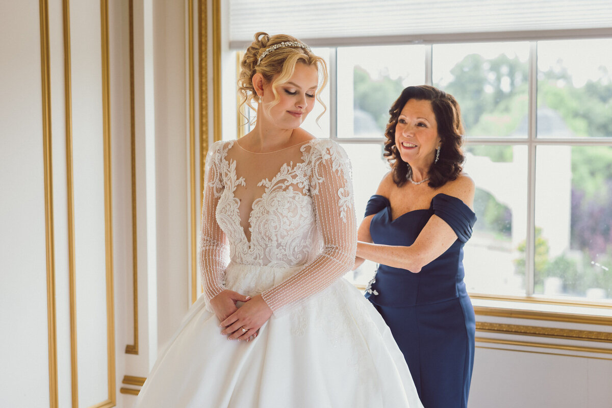 250613-Laura&Alex-Wedding-TheLegacyCastle-PomptonPlains-NJ-Previews-Web-17
