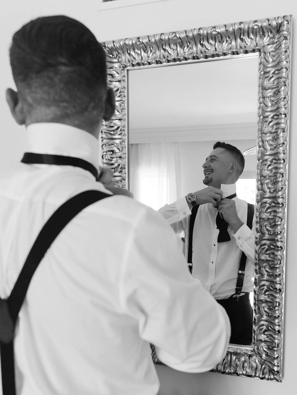 The-groom-is-smiling-destinational-wedding