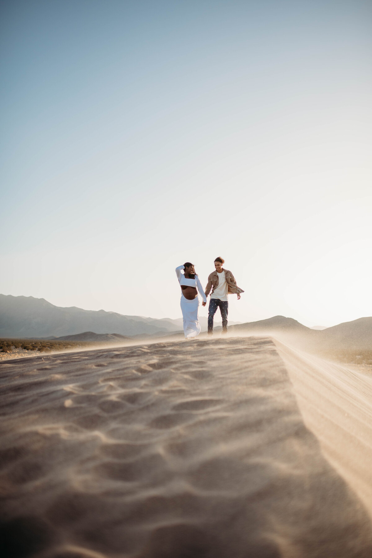 Maternity-Photos-Desert (2)
