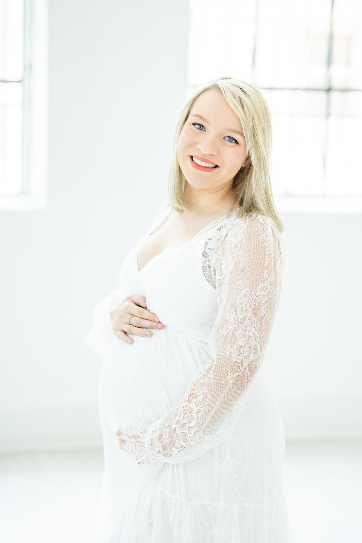 fort-worth-studio-maternity-photographer-natural-light-39