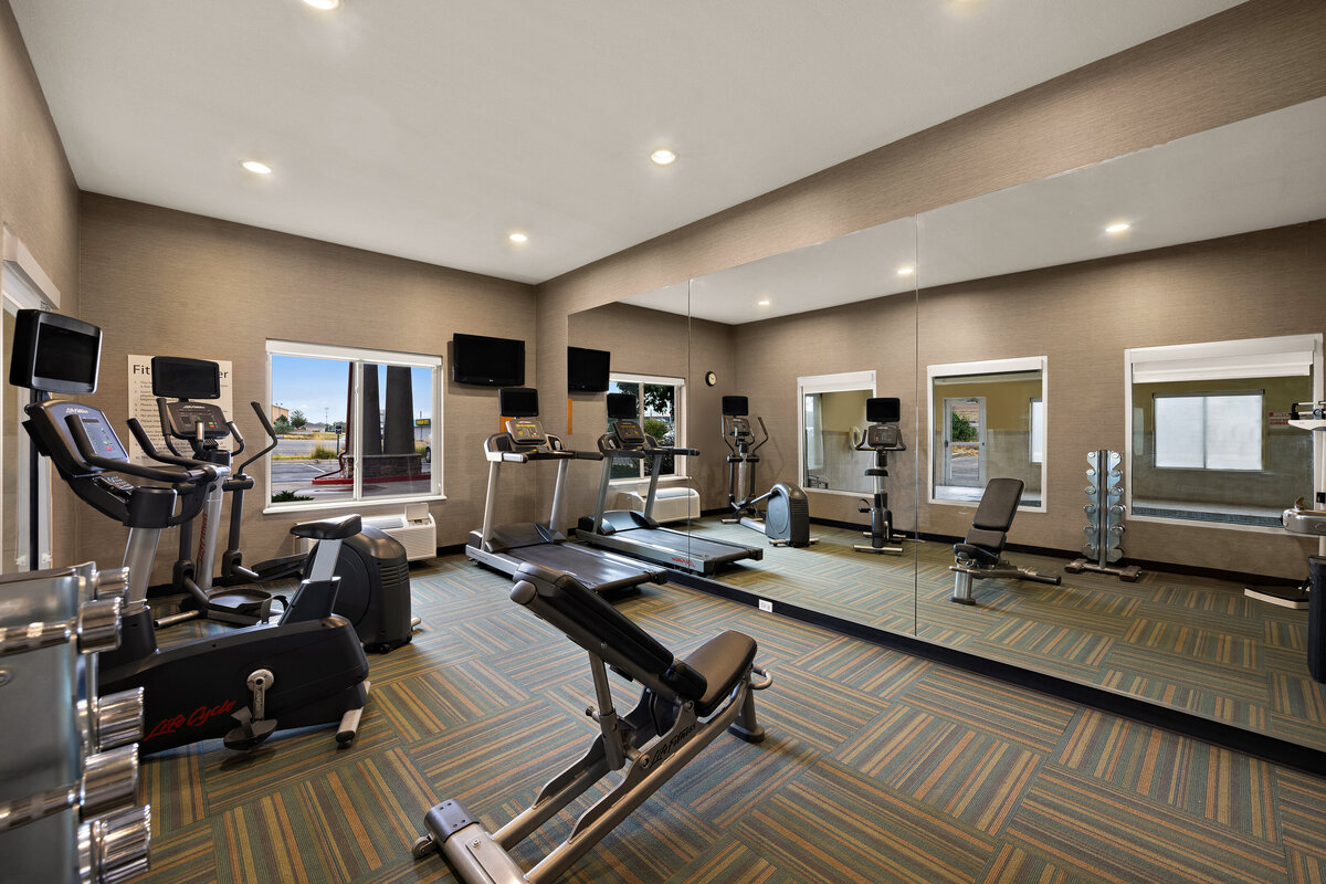 LMNCO_FitnessCenter_2