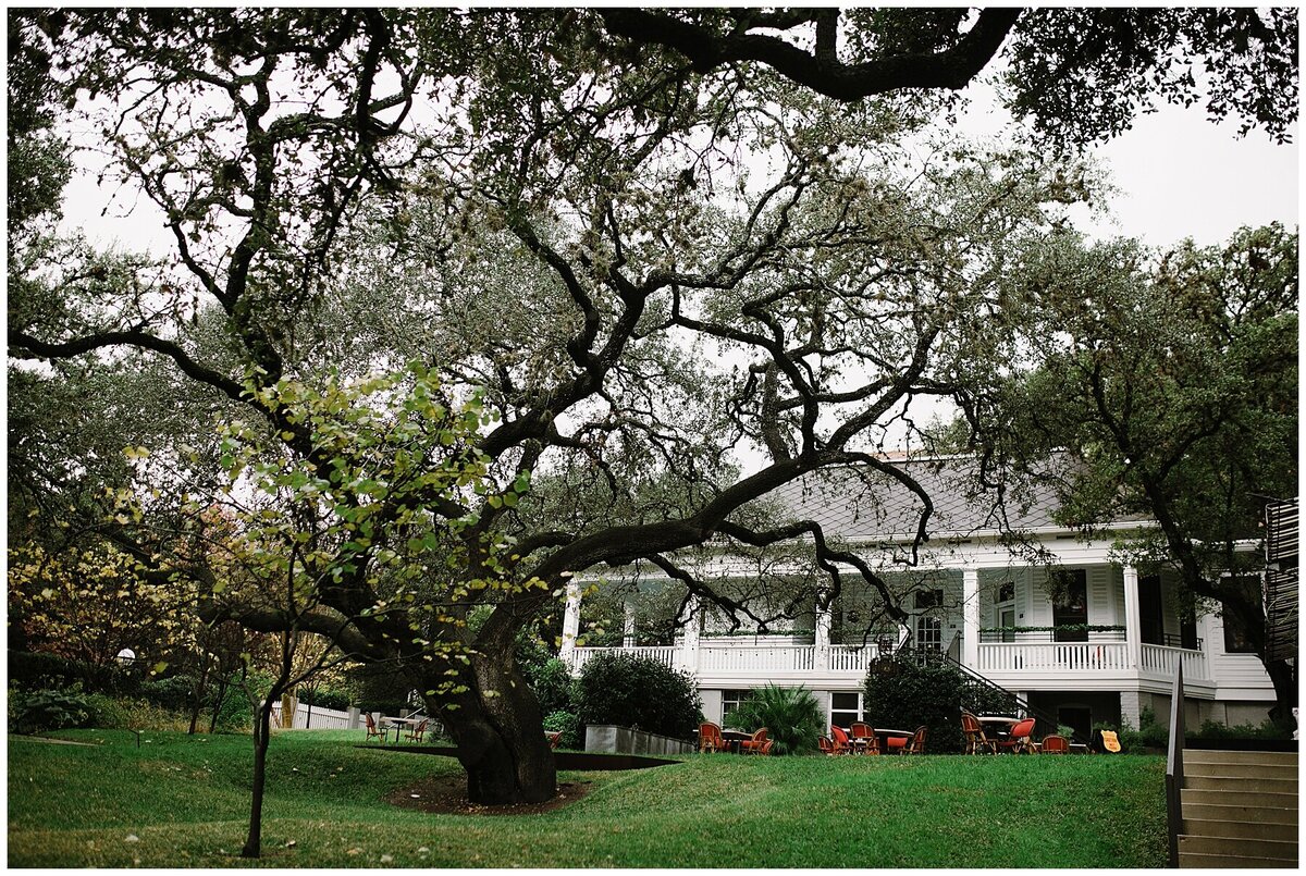 The grounds of Hotel Cecilia Austin