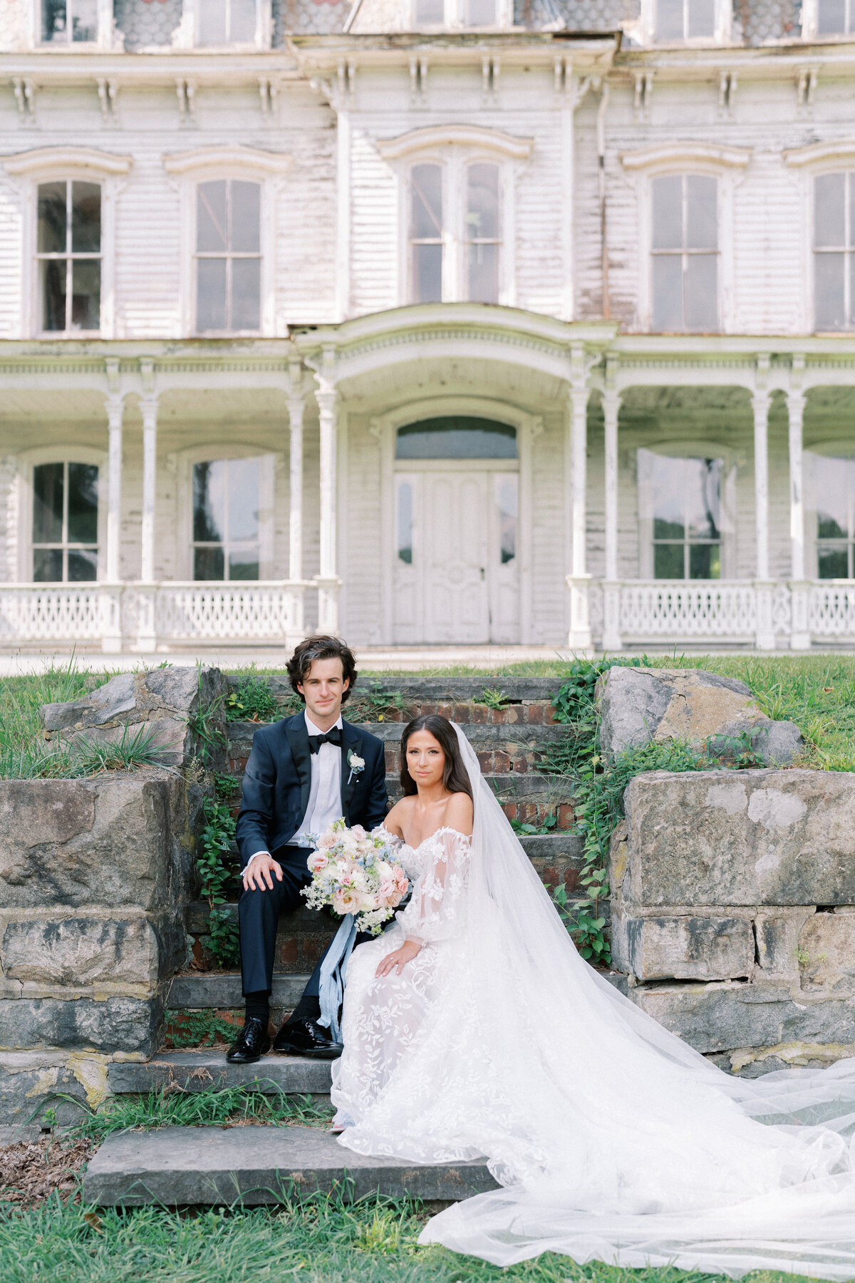 Lexi Jaice Photography Wedding Photographer Philadelphia East Coast Destination Worldwide Fine Art Wedding Photo Film and Digital Photography Light Airy 41