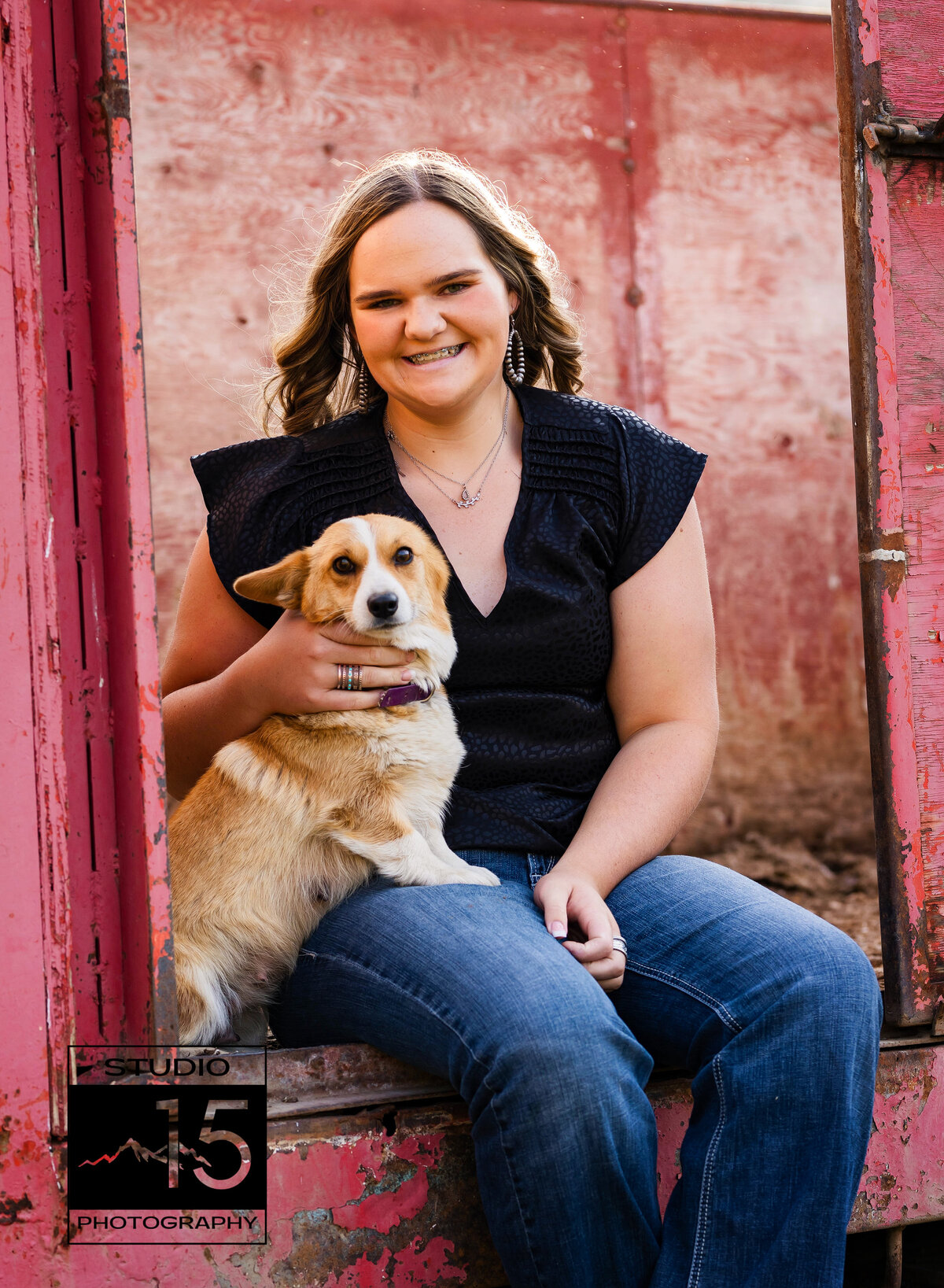 Studio15Photography SeniorPortraitPhotographer SeniorGirlsOutdoorPhotos EasternOregonPhotographer