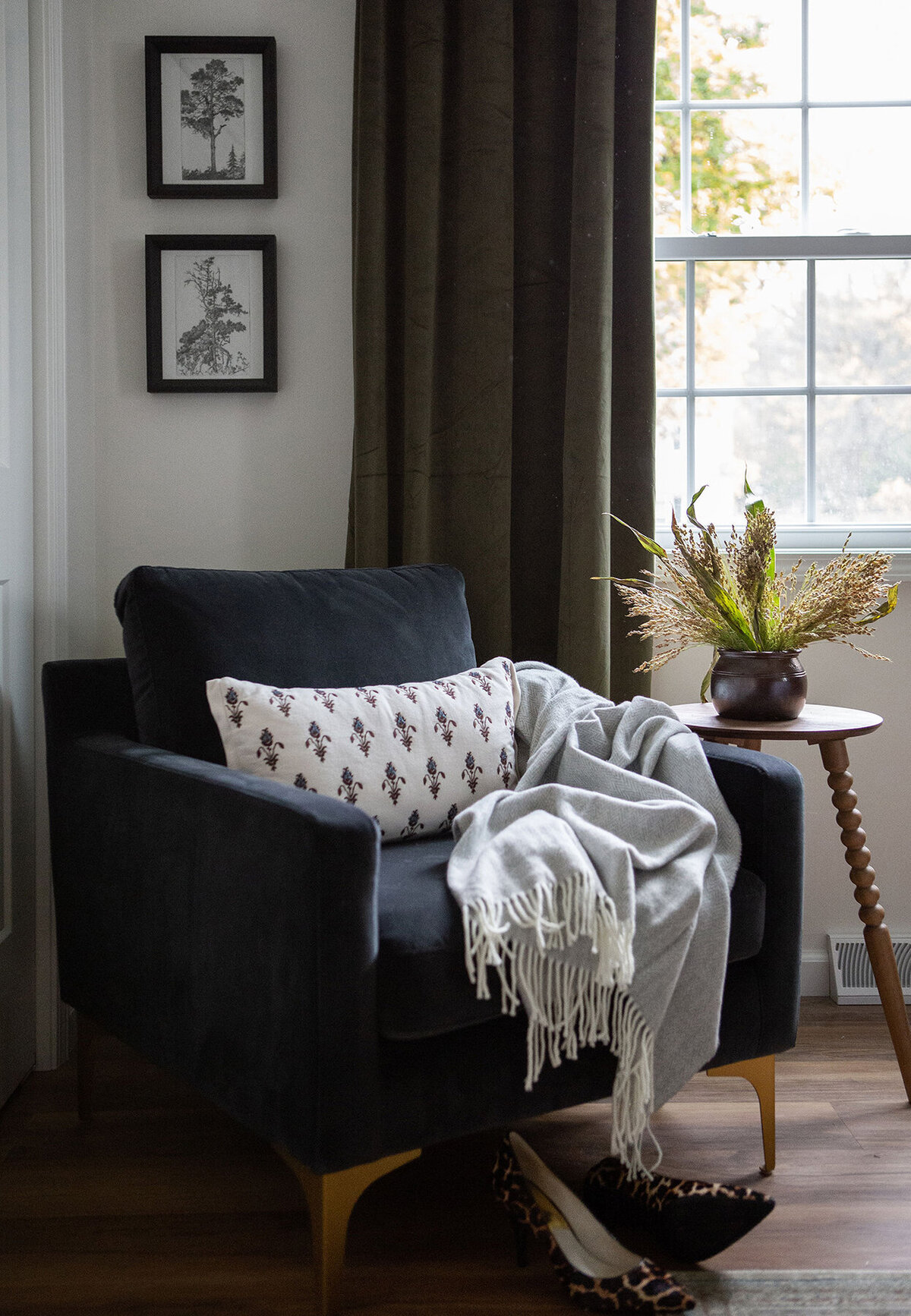 social-squares-in-house-interior-design-stock-image021 (1)