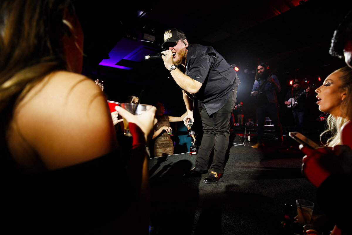 luke-combs-4