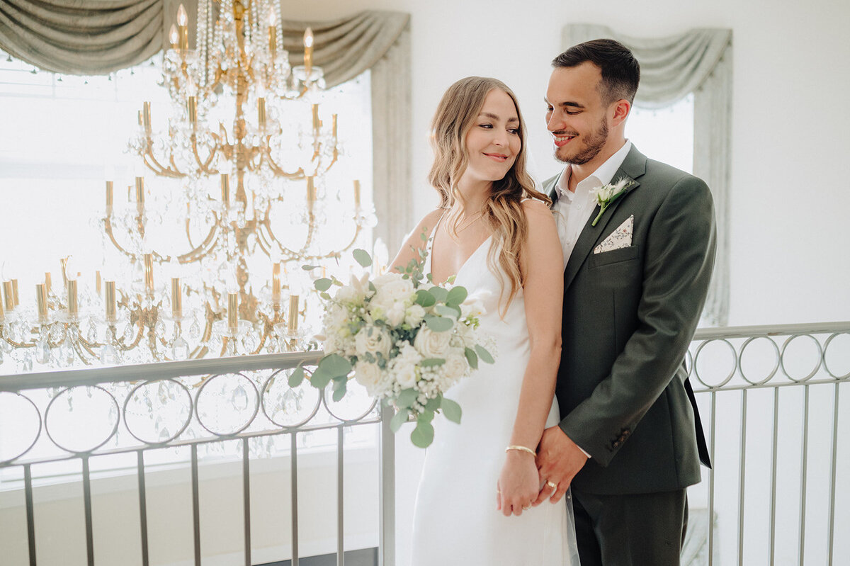 arron-mcneile-photo-whitehurst-gallery-florida-elopement-chantilly-chic-celebrations-20