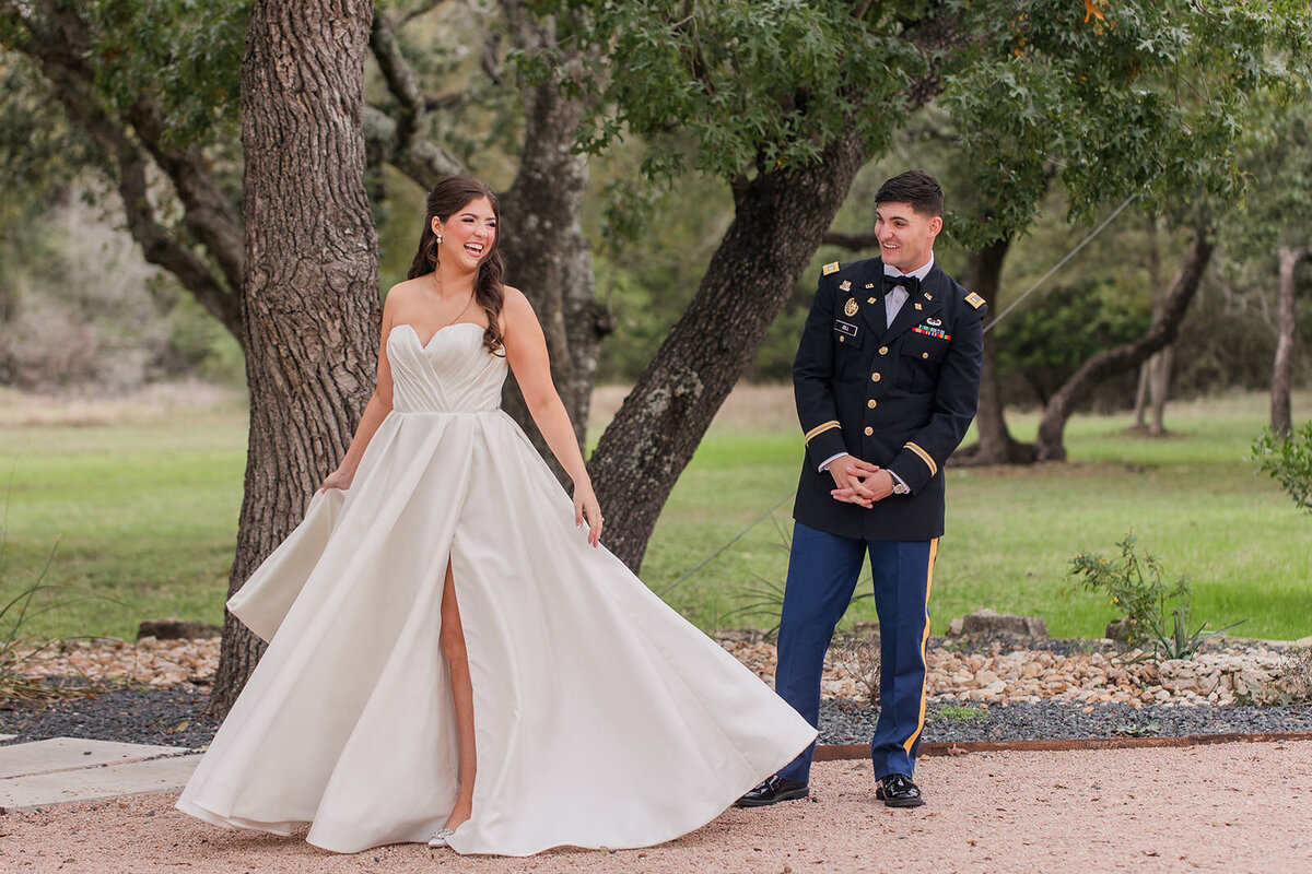 Addison.Grove.Outdoor.Wedding.Austin.Texas.Photographer.6