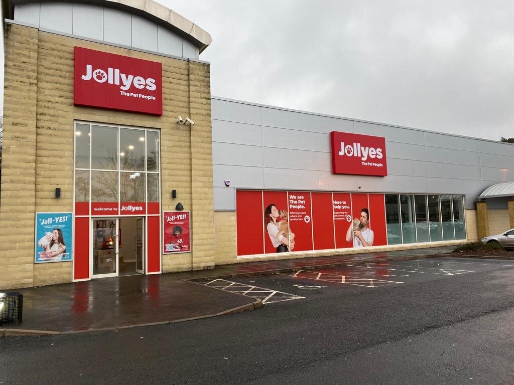 ellis-signs-jollyes-store-signage-newcastle-gateshead-north-east