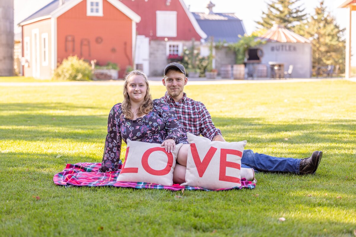 Tyler & Sierra Engagement Photo - DVX11070