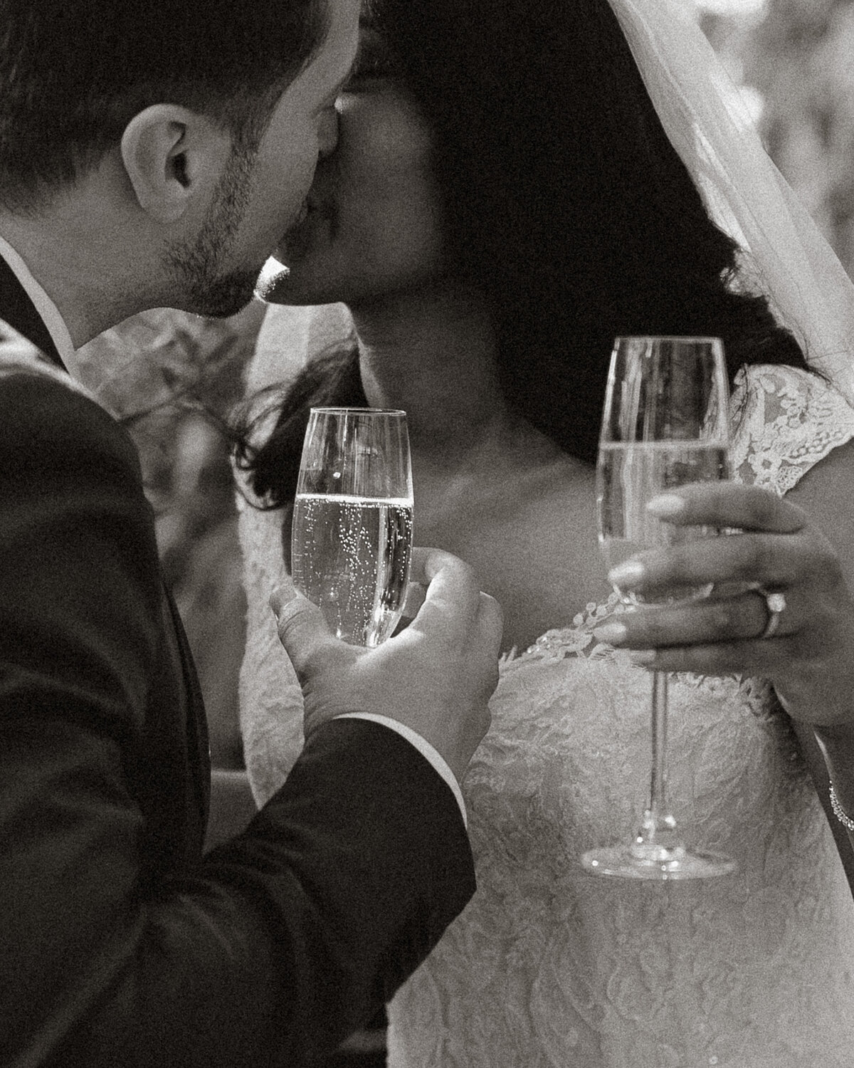LORES-ACREWOOD-ottawa-toronto-pec-montreal-sutton-quebec-ontario-vermont-storytelling-editorial-fineart-wedding-elopement-bridal-photographer-2154