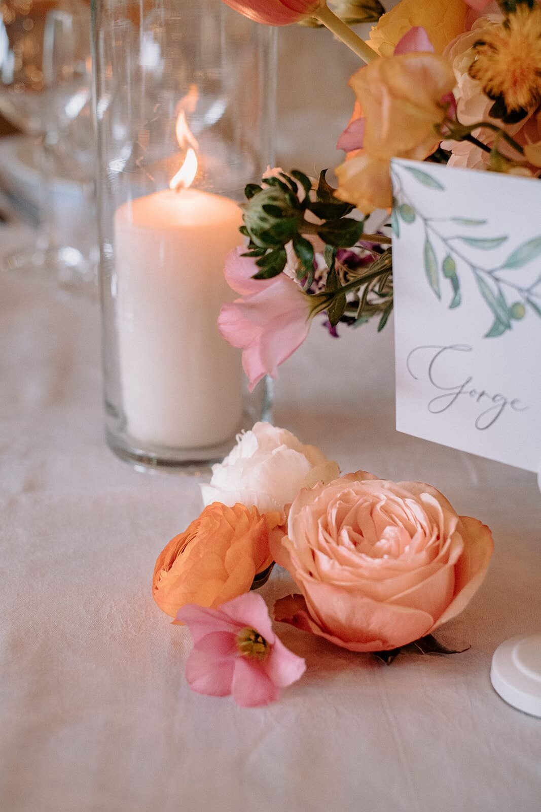 modern-and-colorful-wedding-floral-decoration1