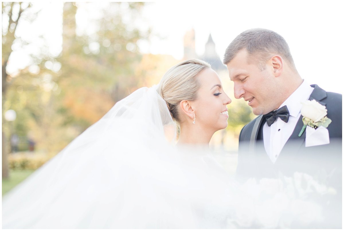 Light-and-Airy-Ottawa-Wedding-Photographer-Bride-and-Groom-Major-Hill-Park