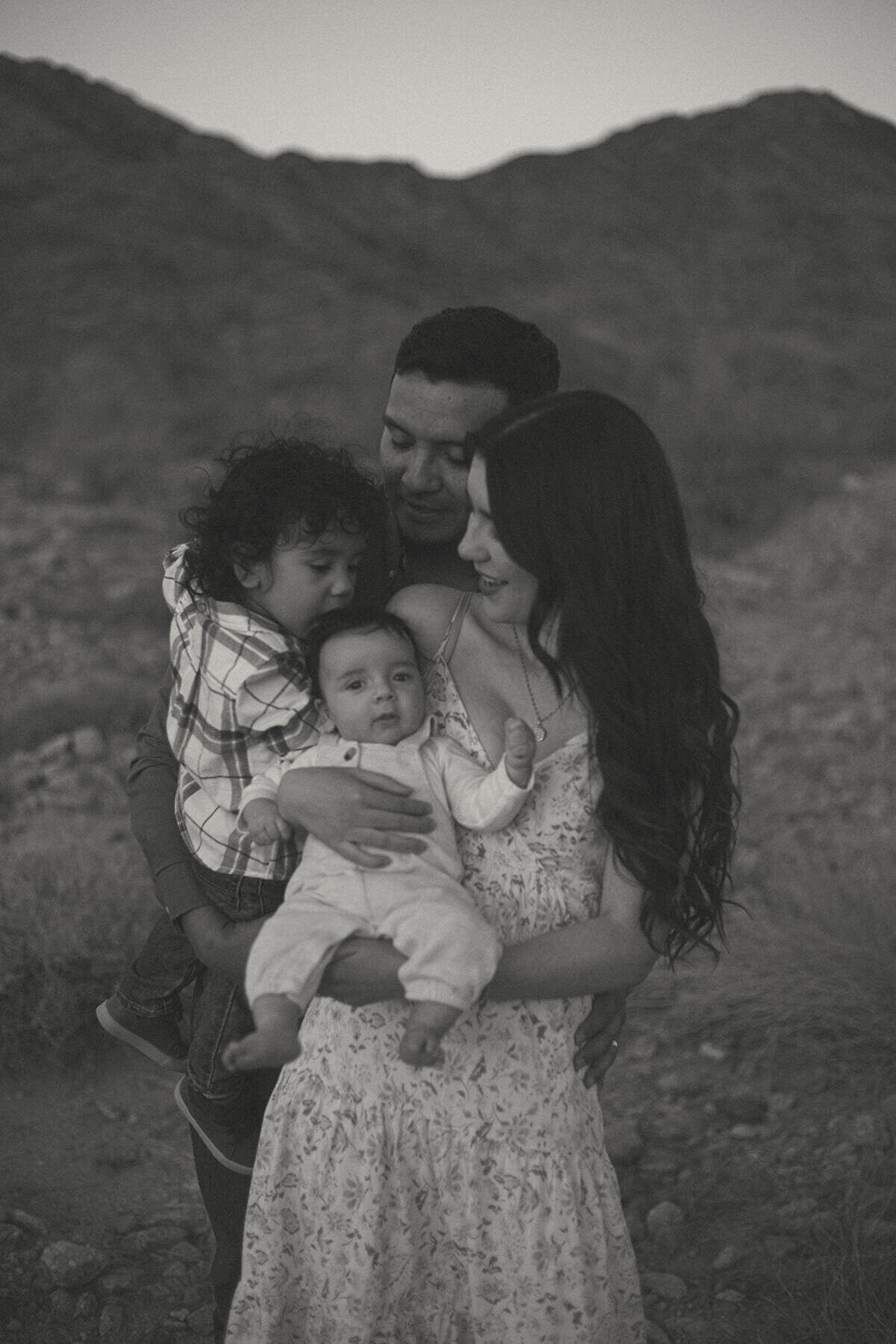outdoor-family-photos-yuma-22