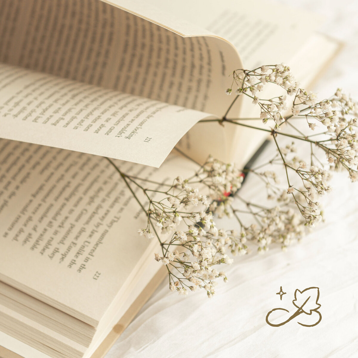 Rose-and-Palm-Studio_Portfolio_Forever-Ivy_Graphic-14