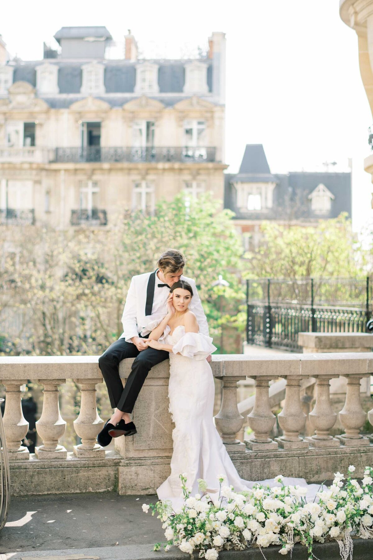 paris bride and groom eiffel tower-1067