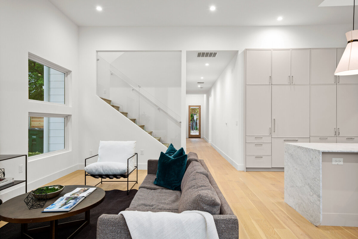 127-frederick-st-living-4