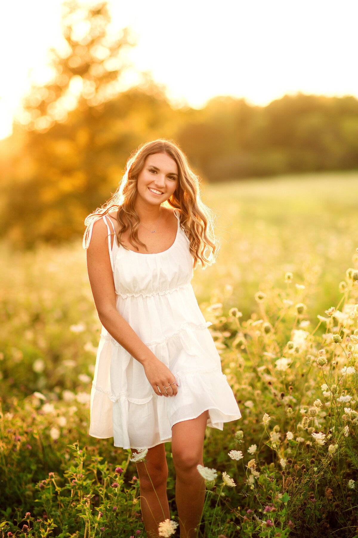 Des-Moines-Iowa-Senior-Girl-Theresa-Schumacher-Photography-Nature-Summer-Sumset-Flower-Field