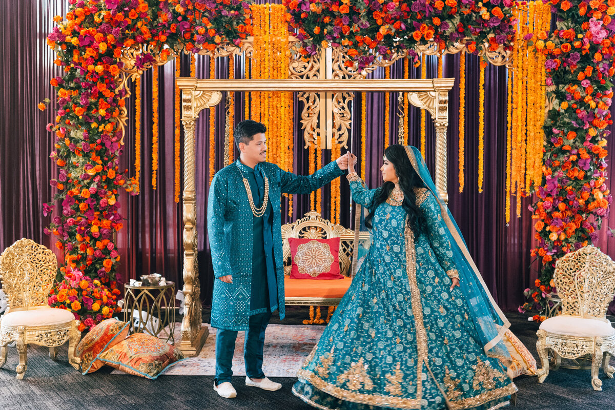 Chicago-wedding-photographers-Maha-Studios-Rubina-Duy-Mehndi-77