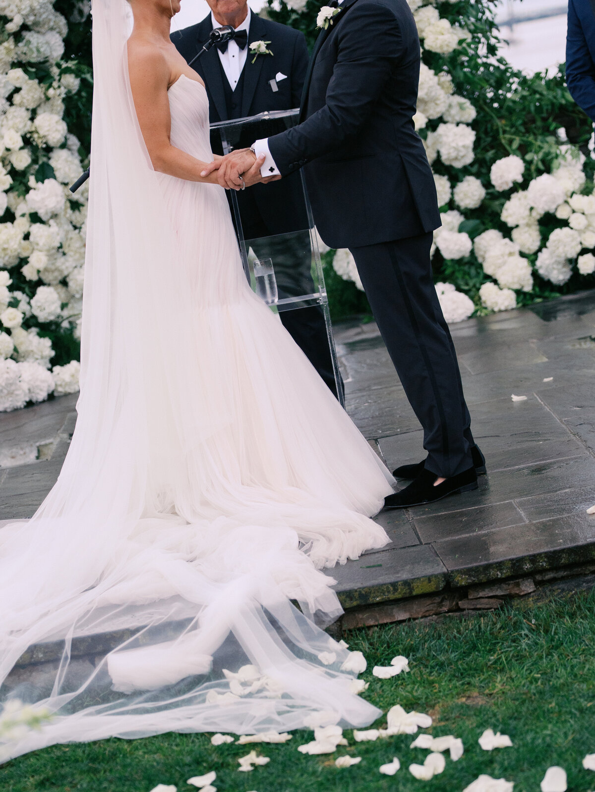 luxury-wedding-design-castle-hill-inn