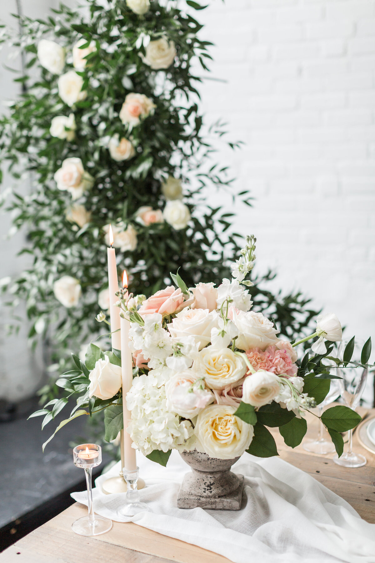 blush_and_bloom_floral_design_inc_wedding_floral_designers_florist_florists_boston_massachusetts_new_england_weddings_bouquet_bouquets_designer_organic_light_airy_luxury16