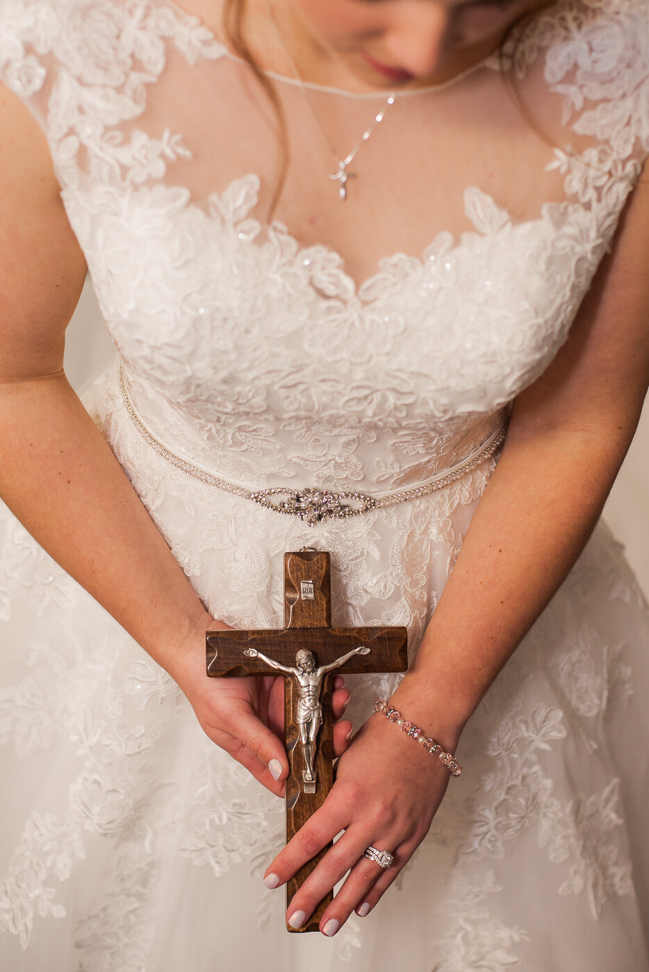 catholic-wedding-winter-indianapolis-indiana-st-johns-indy-4