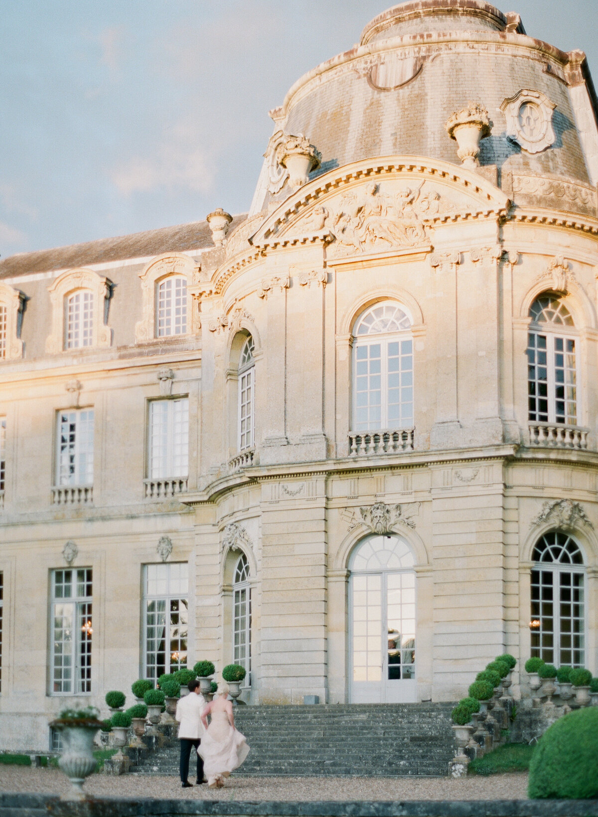 Jennifer Fox Weddings English speaking wedding planning & design agency in France crafting refined and bespoke weddings and celebrations Provence, Paris and destination Laurel-Chris-Chateau-de-Champlatreaux-Molly-Carr-Photography-93