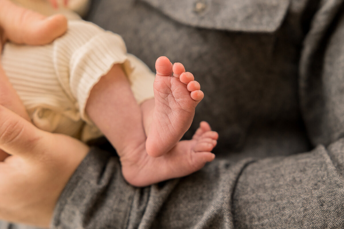 THC_NewbornFam_IHIPhoto-22